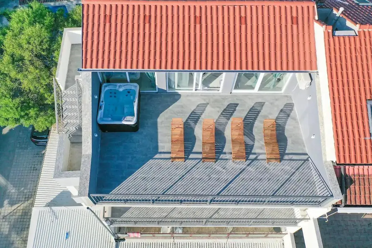 Luxury Penthouse With Jacuzzi And Seaview Apartment Petrcane 0*,
