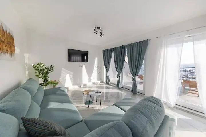 Luxury Penthouse With Jacuzzi And Seaview Apartment Petrcane