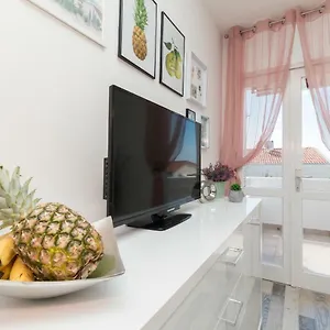  Apartment Roko
